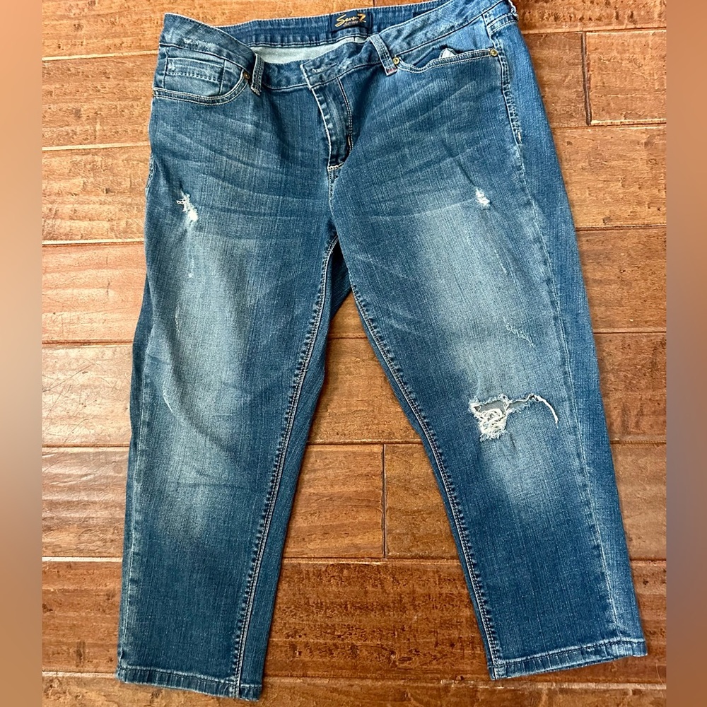 Seven7 Distressed Easy Fit Women Jeans